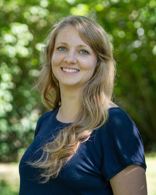 Dr. Julia Hörster